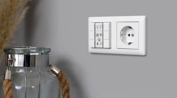 Homematic IP HmIP-WRC6-230 – vstup pro vedlejší ovládání