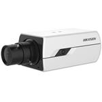 Hikvision 4MPix IP BOX kamera; P-Iris + ABF, Audio, Alarm